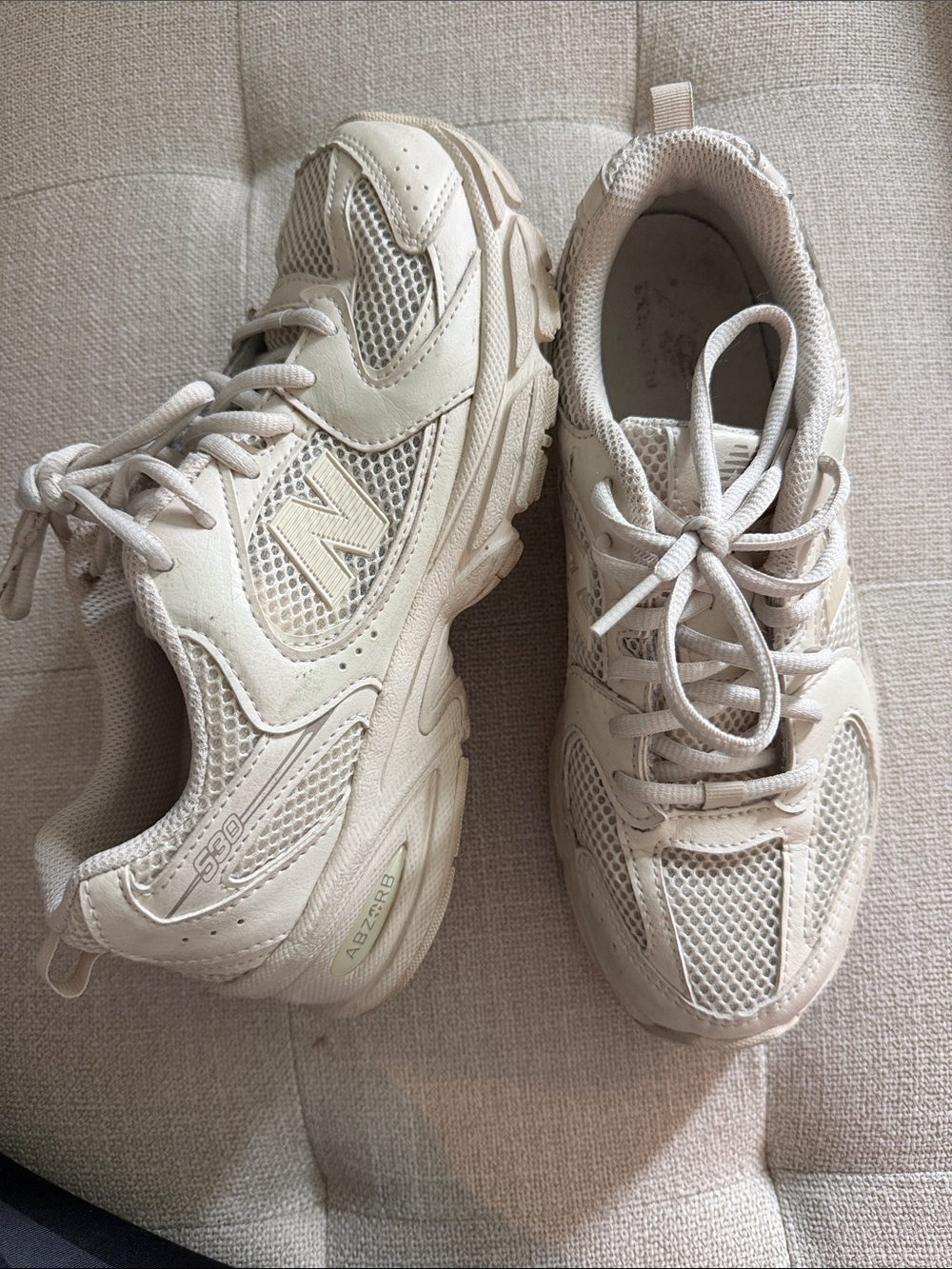 New Balance 530 Sneakers in Cream/Beige